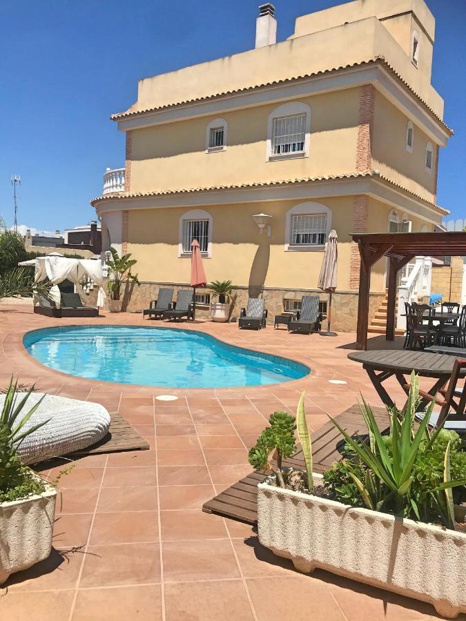 Vickys Villa Puerto Marino Екстер'єр фото