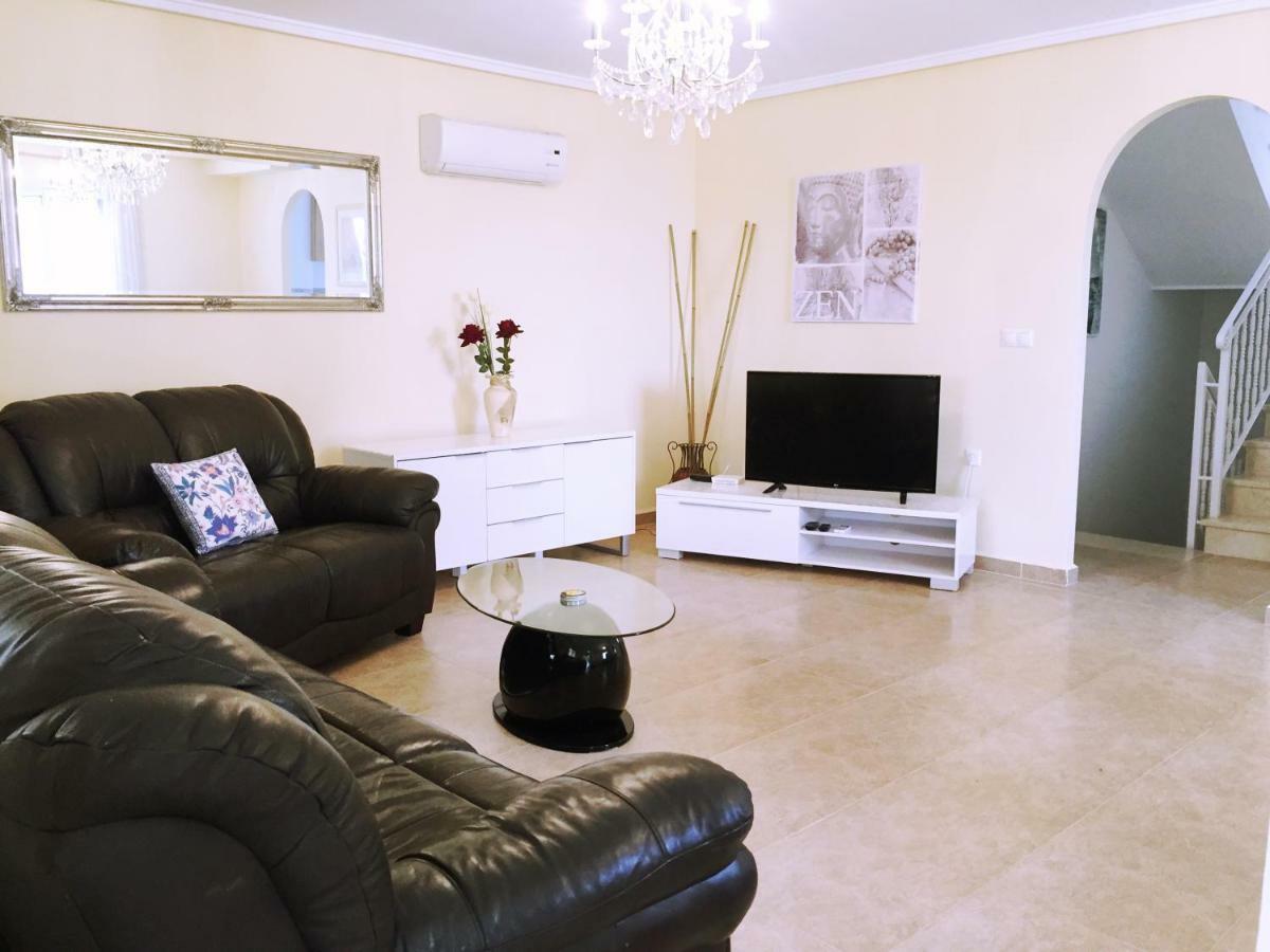 Vickys Villa Puerto Marino Екстер'єр фото